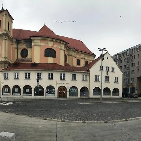 The Corner Μπρατισλάβα
